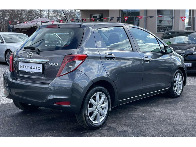 Toyota Yaris 1.4D-4D E5B НАВИ КАМЕРА - автомобили, коли, обяви за нови и употребявани 4