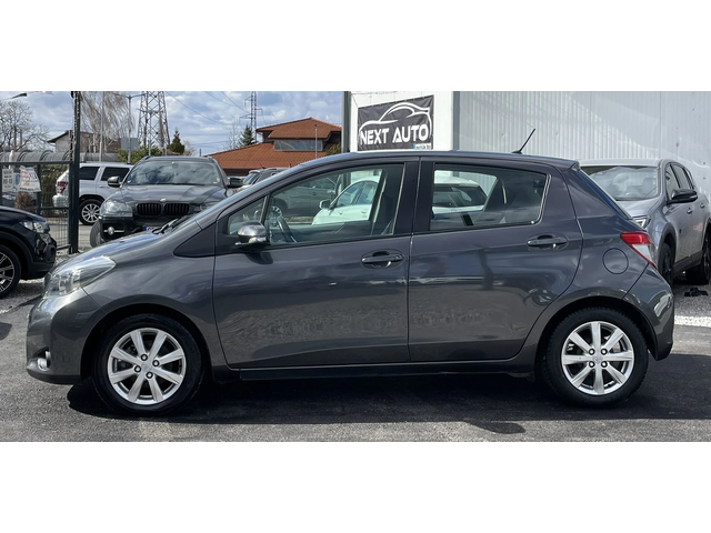 Toyota Yaris 1.4D-4D E5B НАВИ КАМЕРА - автомобили, коли, обяви за нови и употребявани 7