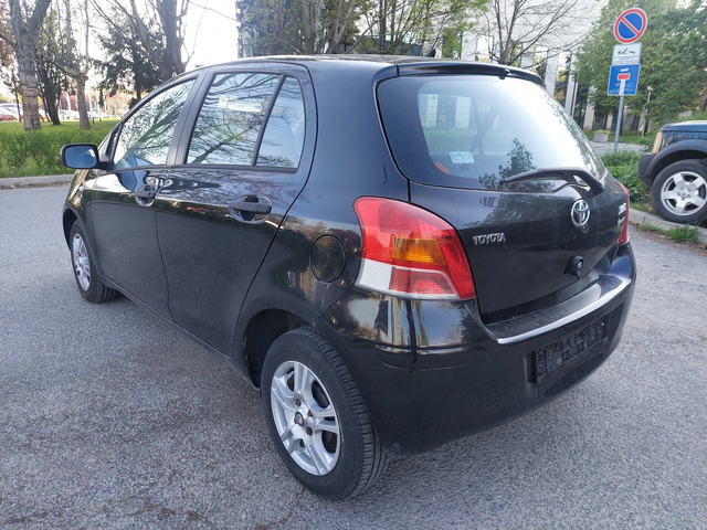 Toyota Yaris FACELIFT - автомобили, коли, обяви за нови и употребявани 4