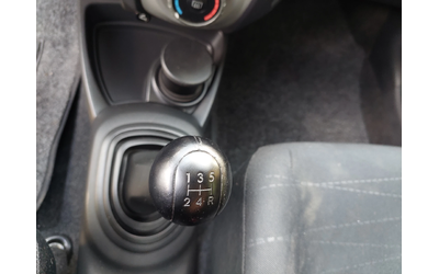 Toyota Yaris 1, 3i 87ps ITALY - автомобили, коли, обяви за нови и употребявани 10