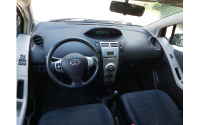 toyota-yaris - 4