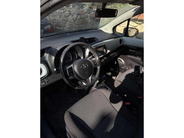 Toyota Yaris, 2013 г., 203082 км, 100 к.с. - автомобили, коли, обяви за нови и употребявани 8