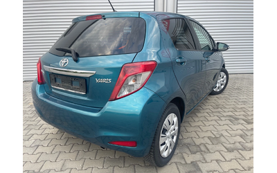 toyota-yaris - 4