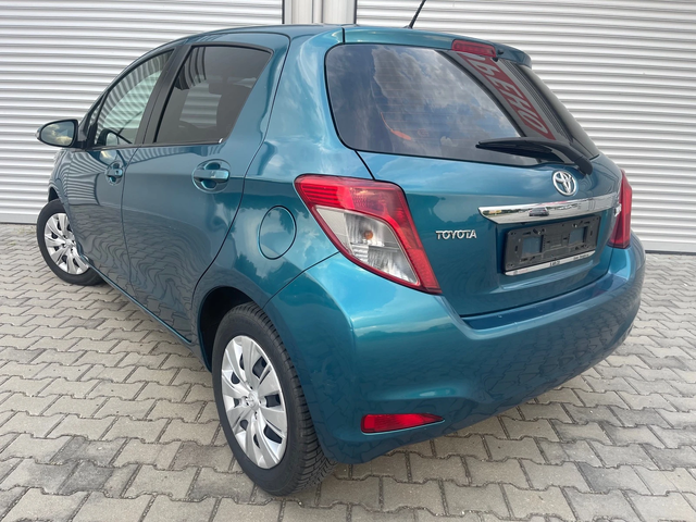 Toyota Yaris 1.0i 69к.с., нави, кам., мулти, клима, е5 - автомобили, коли, обяви за нови и употребявани 5