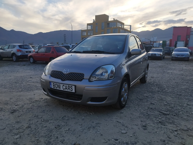 Toyota Yaris 1.4 D4D-FACELIFT - автомобили, коли, обяви за нови и употребявани 0