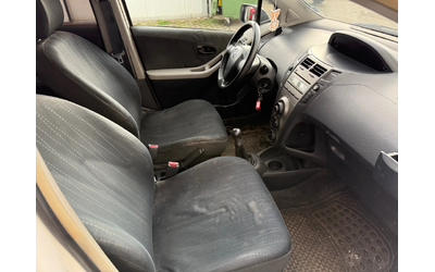 Toyota Yaris N1+ Регистрирана+ 1000куб.+ Икономична - автомобили, коли, обяви за нови и употребявани 9