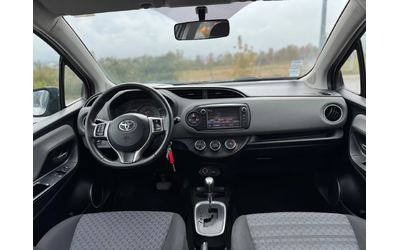 Toyota Yaris 1.3VVT-I-AUTO-NAVI - автомобили, коли, обяви за нови и употребявани 12
