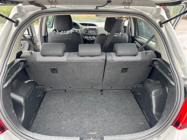 Toyota Yaris 1.3VVT-I-AUTO-NAVI - автомобили, коли, обяви за нови и употребявани 14