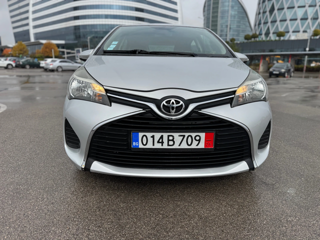 Toyota Yaris 1.3VVT-I-AUTO-NAVI - автомобили, коли, обяви за нови и употребявани 16