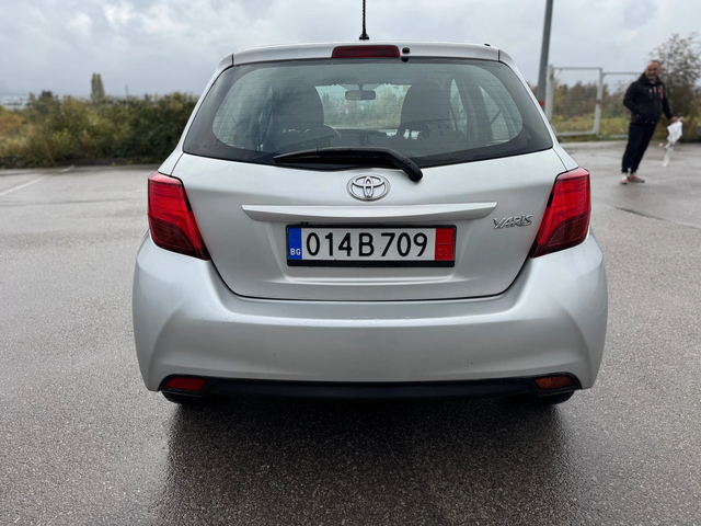 Toyota Yaris 1.3VVT-I-AUTO-NAVI - автомобили, коли, обяви за нови и употребявани 5