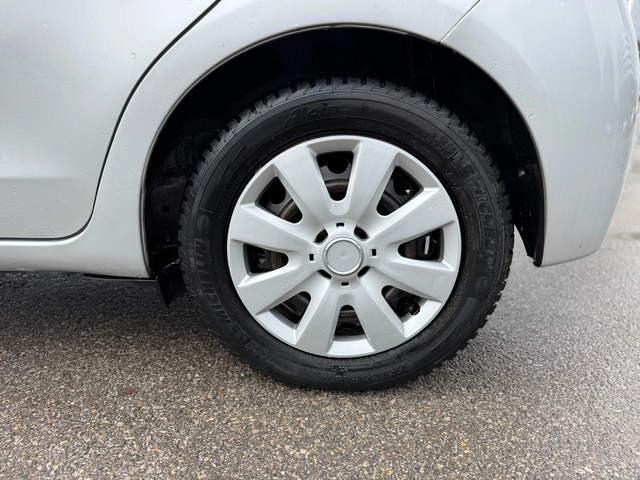 Toyota Yaris 1.3VVT-I-AUTO-NAVI - автомобили, коли, обяви за нови и употребявани 8