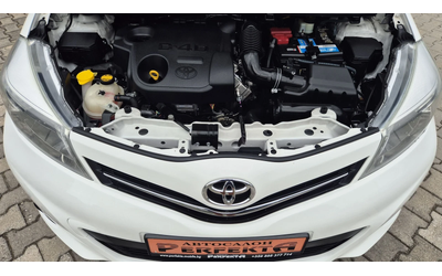 Toyota Yaris 1.4 диз. 90к.с. - автомобили, коли, обяви за нови и употребявани 16