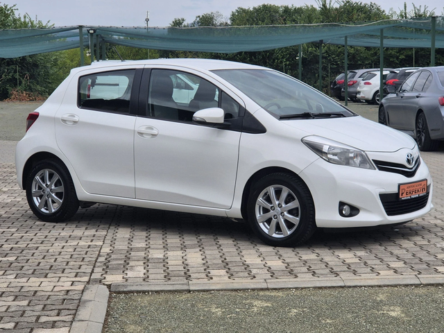 Toyota Yaris 1.4 диз. 90к.с. - автомобили, коли, обяви за нови и употребявани 5