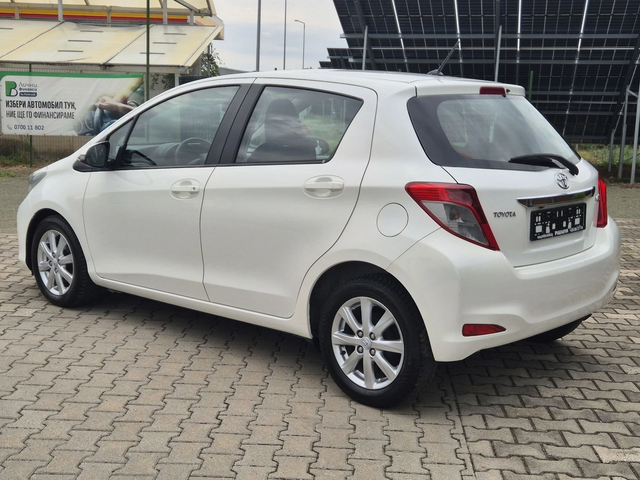 Toyota Yaris 1.4 диз. 90к.с. - автомобили, коли, обяви за нови и употребявани 9