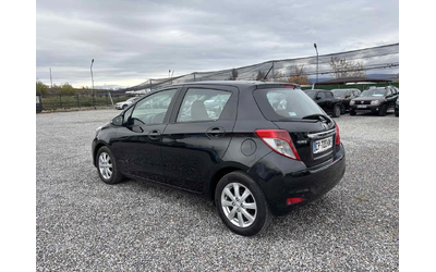 toyota-yaris - 4