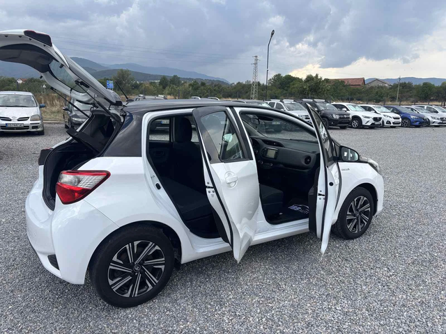 Toyota Yaris 1.5 , EURO 6, Нов Внос France - автомобили, коли, обяви за нови и употребявани 7