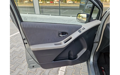 Toyota Yaris 1.3 бензин фейслифт 6 скорости - автомобили, коли, обяви за нови и употребявани 9