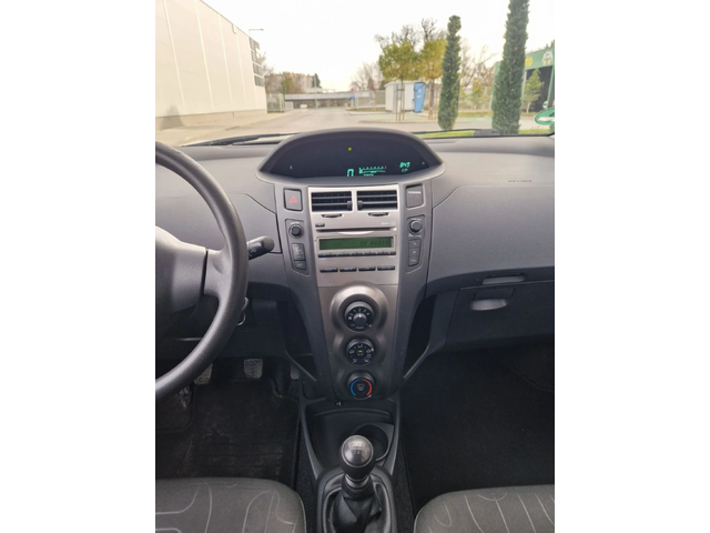 Toyota Yaris 1.33V-VT, ФЕЙСЛИФТ - автомобили, коли, обяви за нови и употребявани 14