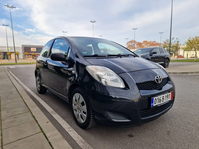 Toyota Yaris 1.33V-VT, ФЕЙСЛИФТ - автомобили, коли, обяви за нови и употребявани 2