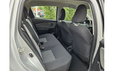 Toyota Yaris 1.0i-69kc= = LINE ASSIST= КАМЕРА= СЕРВИЗНА ИСТОРИЯ - автомобили, коли, обяви за нови и употребявани 13