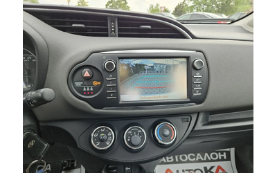 Toyota Yaris 1.0i-69kc= = LINE ASSIST= КАМЕРА= СЕРВИЗНА ИСТОРИЯ - автомобили, коли, обяви за нови и употребявани 15