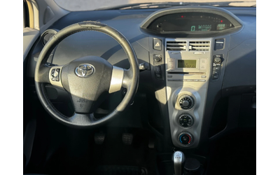 Toyota Yaris 1.0 Бензин/Климатик/Италия - автомобили, коли, обяви за нови и употребявани 15