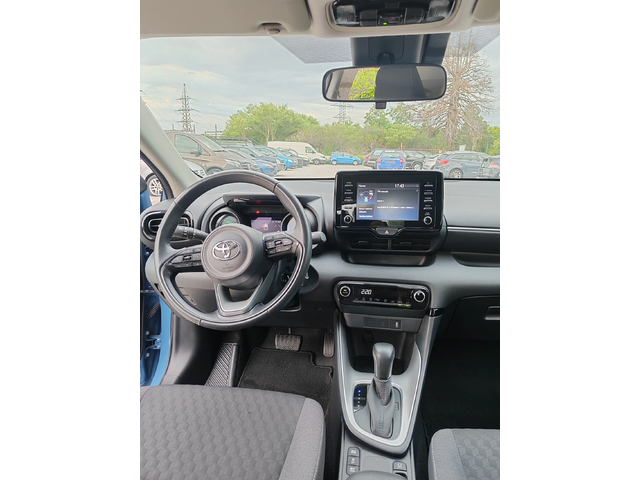 Toyota Yaris 1.5, 93к.с. ТОП FULL - автомобили, коли, обяви за нови и употребявани 9
