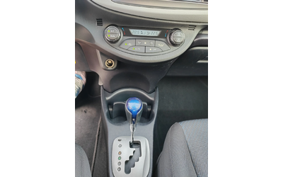 Toyota Yaris 1.5, 75к.с. Хибрид - автомобили, коли, обяви за нови и употребявани 11