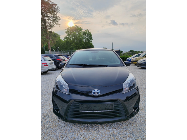 Toyota Yaris 1.5, 75к.с. Хибрид - автомобили, коли, обяви за нови и употребявани 4