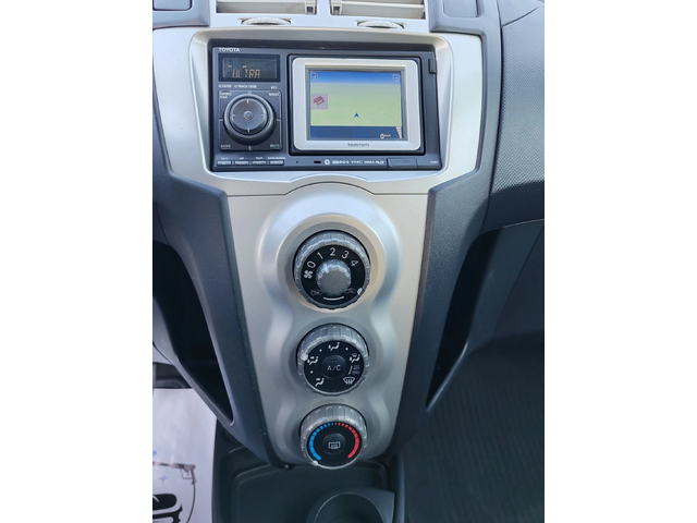 Toyota Yaris 1.4, 90к.с. - автомобили, коли, обяви за нови и употребявани 9
