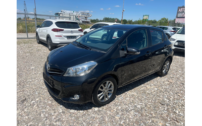 toyota-yaris - 0