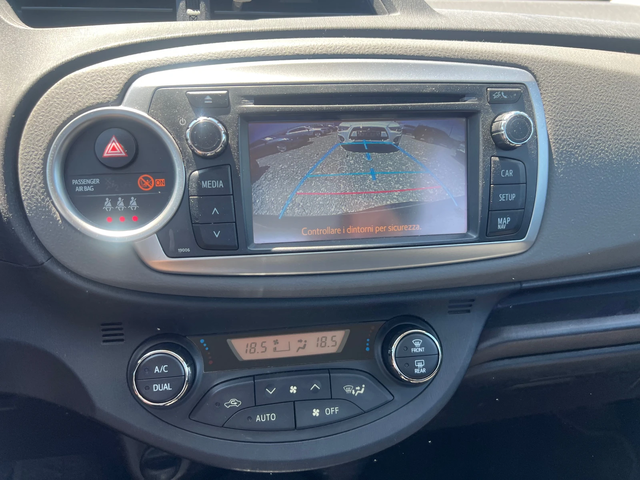 Toyota Yaris 1.0 VVTI - автомобили, коли, обяви за нови и употребявани 15