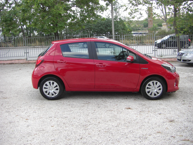 Toyota Yaris 1.5i HYBRID NAVI LED EURO 6B - автомобили, коли, обяви за нови и употребявани 5