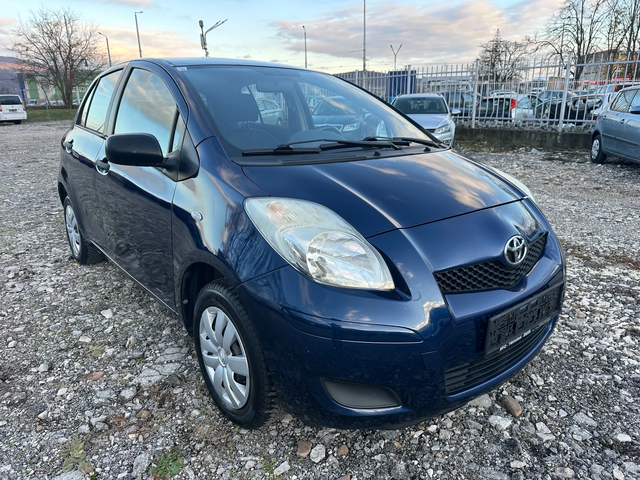 Toyota Yaris 1.0I 69KC - автомобили, коли, обяви за нови и употребявани 0