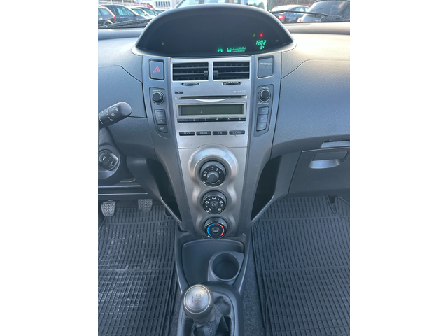 Toyota Yaris 1.0I 69KC - автомобили, коли, обяви за нови и употребявани 10