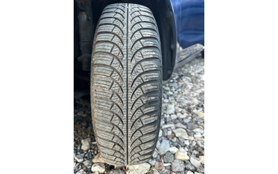 Toyota Yaris 1.0I 69KC - автомобили, коли, обяви за нови и употребявани 14