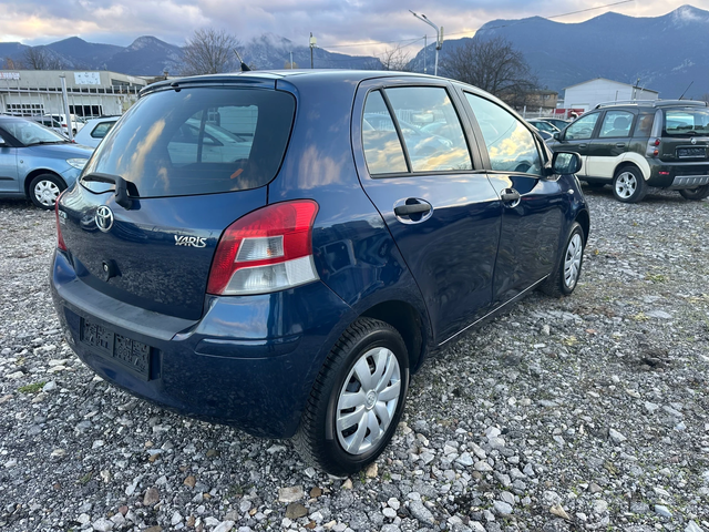 Toyota Yaris 1.0I 69KC - автомобили, коли, обяви за нови и употребявани 2