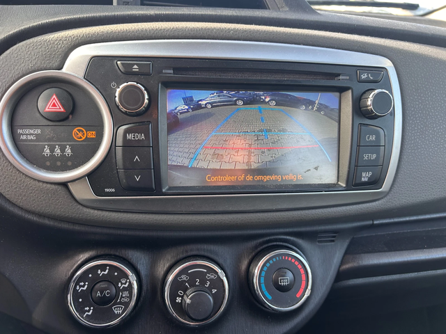 Toyota Yaris 1.0i NAVI/KAMERA EURO 5 - автомобили, коли, обяви за нови и употребявани 12