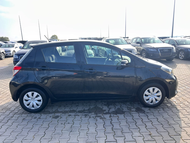 Toyota Yaris 1.0i NAVI/KAMERA EURO 5 - автомобили, коли, обяви за нови и употребявани 4