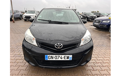 toyota-yaris - 2