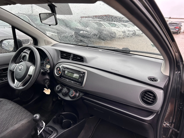 Toyota Yaris 1.0VVT-i EURO 5 ЛИЗИНГ - автомобили, коли, обяви за нови и употребявани 9