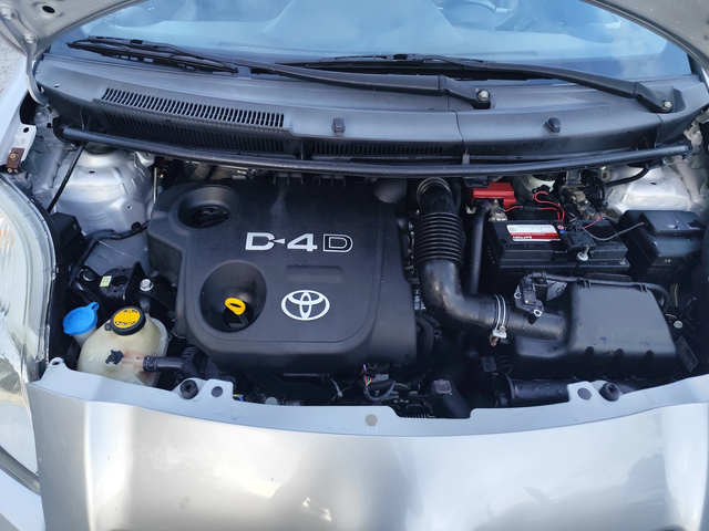 Toyota Yaris 1.4D-4D* KLIMA* - автомобили, коли, обяви за нови и употребявани 13