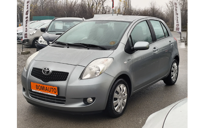 toyota-yaris - 0