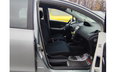 Toyota Yaris 1.3VVT-i* KLIMA* - автомобили, коли, обяви за нови и употребявани 10