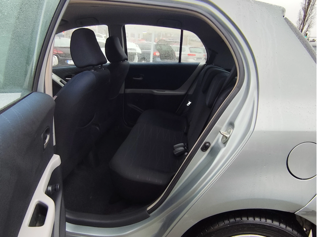 Toyota Yaris 1.3VVT-i* KLIMA* - автомобили, коли, обяви за нови и употребявани 9