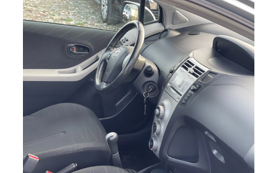 Toyota Yaris 1.0 VVT-i - автомобили, коли, обяви за нови и употребявани 10