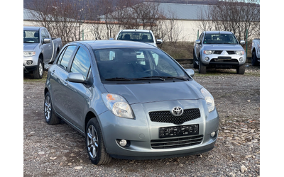 Toyota Yaris 1.0 VVT-i - автомобили, коли, обяви за нови и употребявани 6
