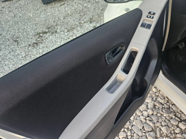 Toyota Yaris Face - автомобили, коли, обяви за нови и употребявани 7