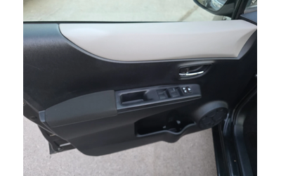 Toyota Yaris 1.3i 100k.c EURO 5B ITALIA - автомобили, коли, обяви за нови и употребявани 7