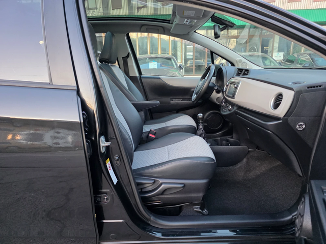 Toyota Yaris 1.3i 100k.c EURO 5B ITALIA - автомобили, коли, обяви за нови и употребявани 9